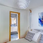 High-end Apartment, Private Pool And Lägenhet