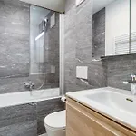 Lägenhet High-end Apartment, Private Pool And *
