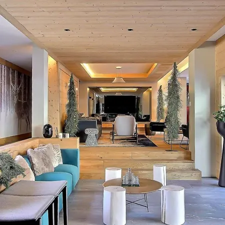 Montagnier B41, Indoor Pool And Champéry