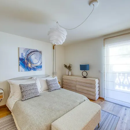 High-end Apartment, Private Pool And 샘페리