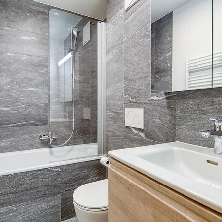 アパート Montagnier B41, Indoor Pool And *